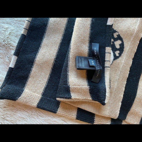 Marc by Marc Jacobs wool scarf - Picture 7 of 7